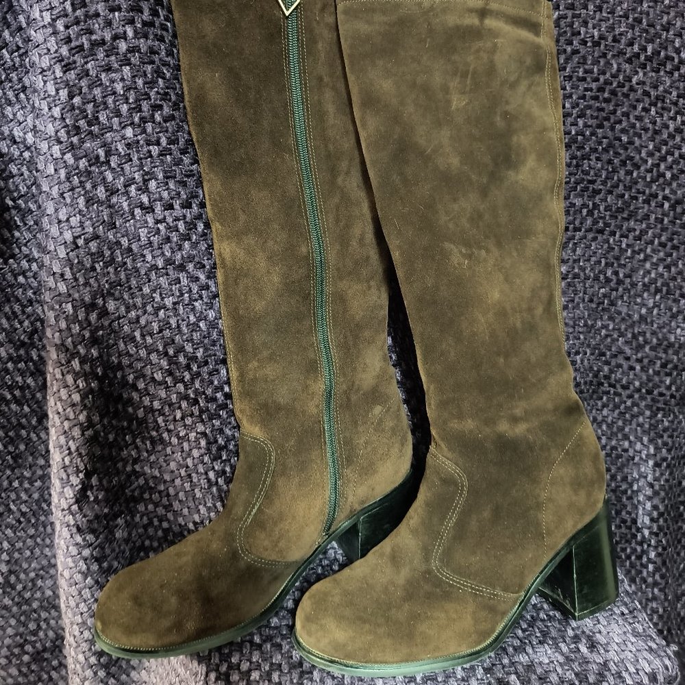 Vintage Zodiac Brown Genuine Suede Leather Knee High Boots w/Chunky Heel
